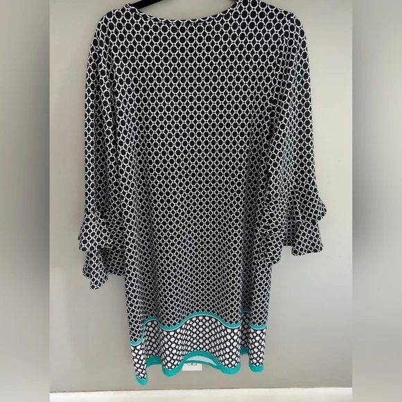 Tacera Ruffle Sleeve shift dress size 1X - Picture 2 of 6